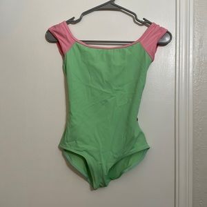 Yumiko - Wendy. Techni body, microfiber sleeves. Size small. Full front lining